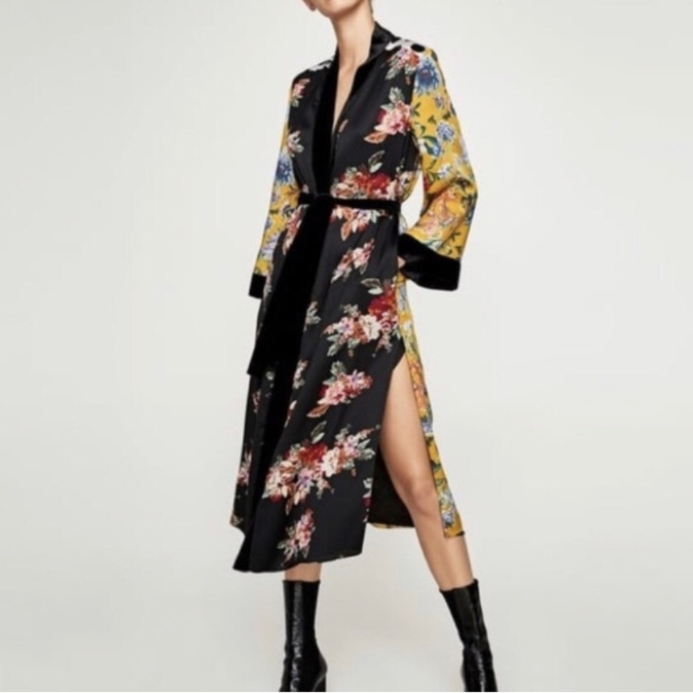 ZARA Kimono Robe Duster Coat Floral Polka-dotted Velvet Trim Belted fully lined